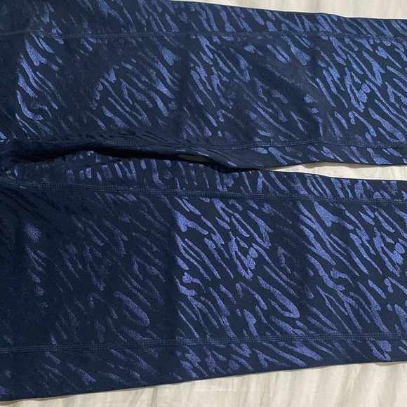 Zuda Z Stretch Foil Printed High Waisted Legging Dark Navy - Picture 8 of 8